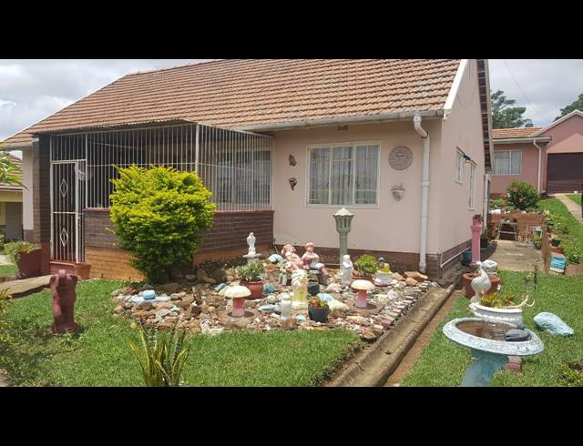 3 BEDROOM FREEHOLD TO LET IN NAPIERVILLE